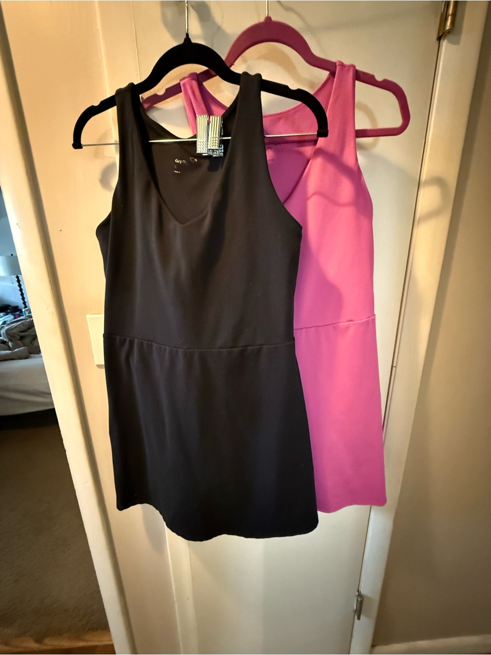 2 Gap Sleeveless V-Neck Athletic Dresses in Black and Pink. Size Large